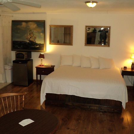 Harbor Haus Inn & Suites Hermann Esterno foto