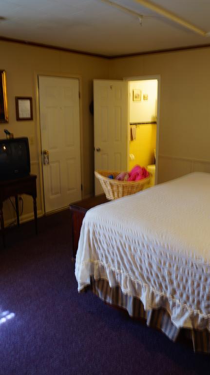 Harbor Haus Inn & Suites Hermann Camera foto