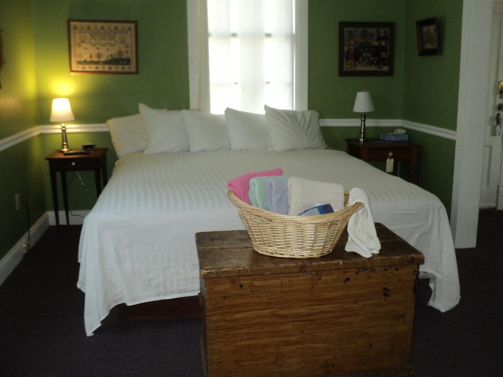 Harbor Haus Inn & Suites Hermann Esterno foto