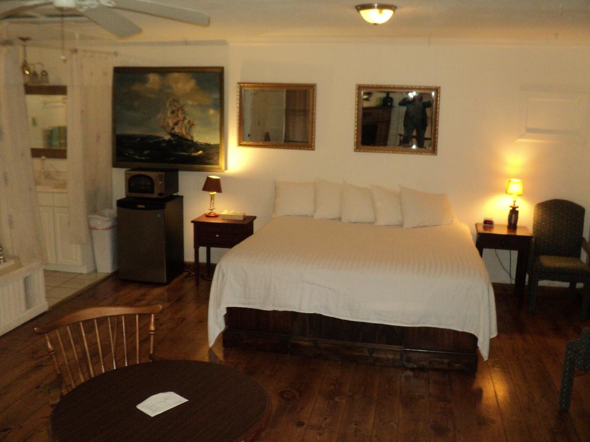 Harbor Haus Inn & Suites Hermann Esterno foto